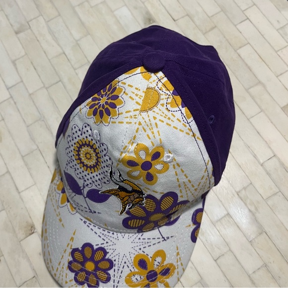 NFL Vikings Floral Mural Toddler Girls Baseball Cap - Picture 5 of 7